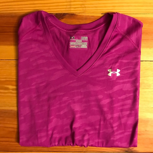Under Armour Fuchsia Short Sleeve Top, EUC, L - Picture 7 of 9